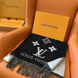Reversible Wool Scarf